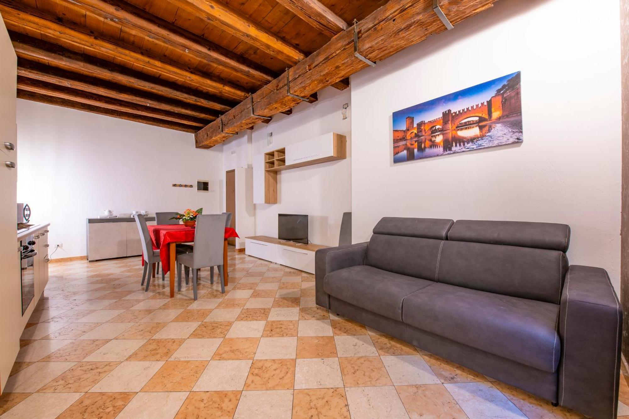 Palace Home Mazzini Verona Center Exteriér fotografie