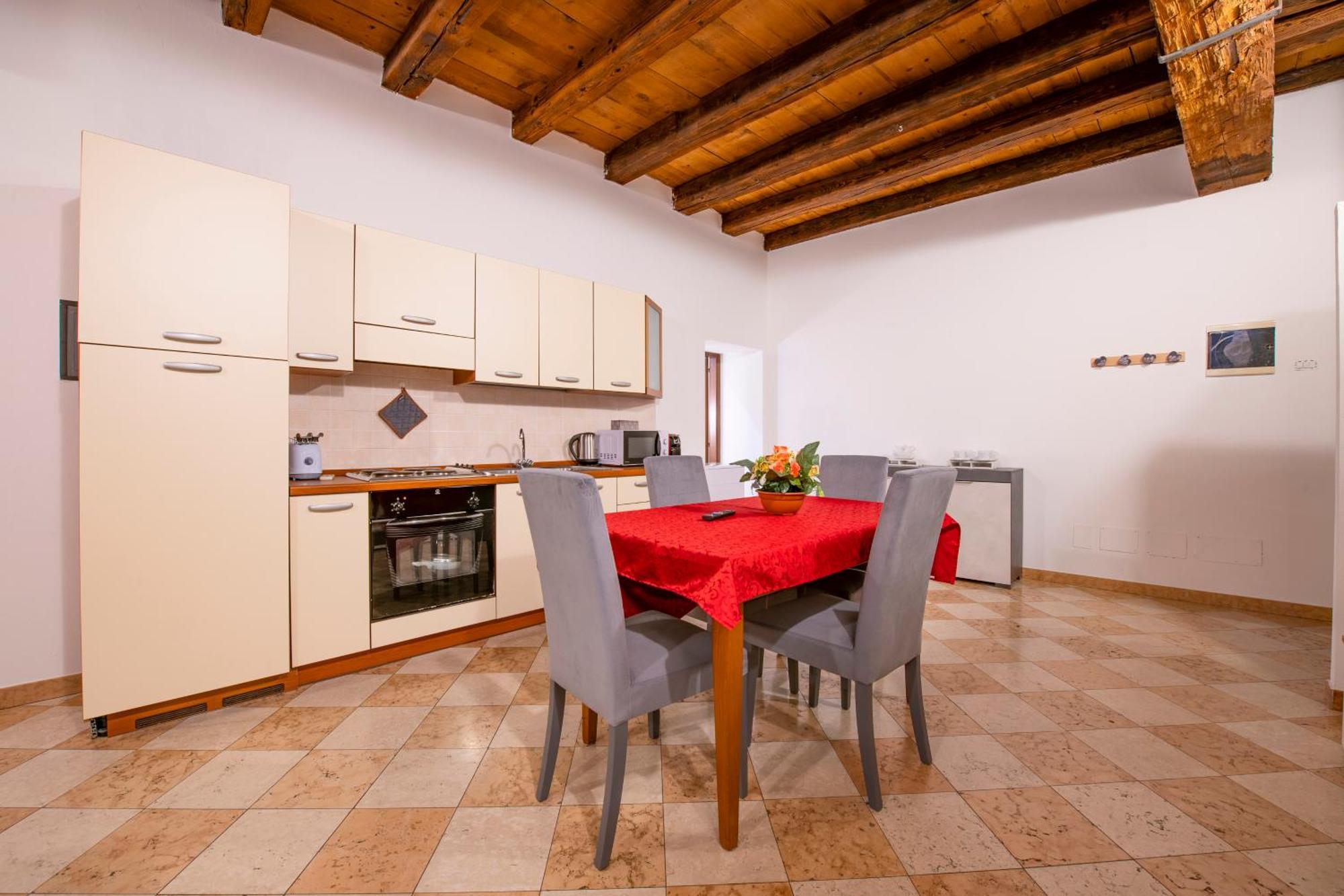 Palace Home Mazzini Verona Center Exteriér fotografie