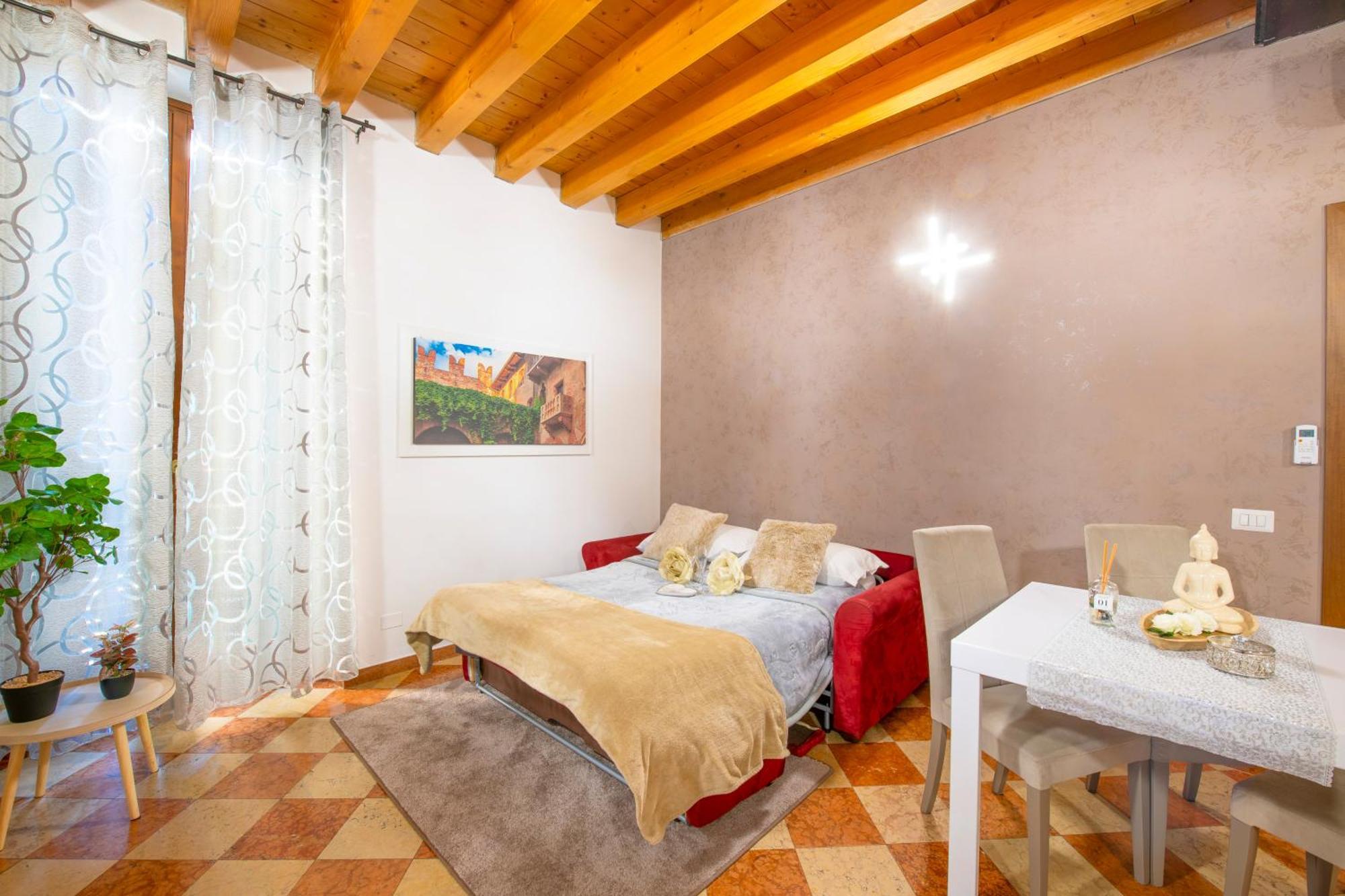 Palace Home Mazzini Verona Center Exteriér fotografie