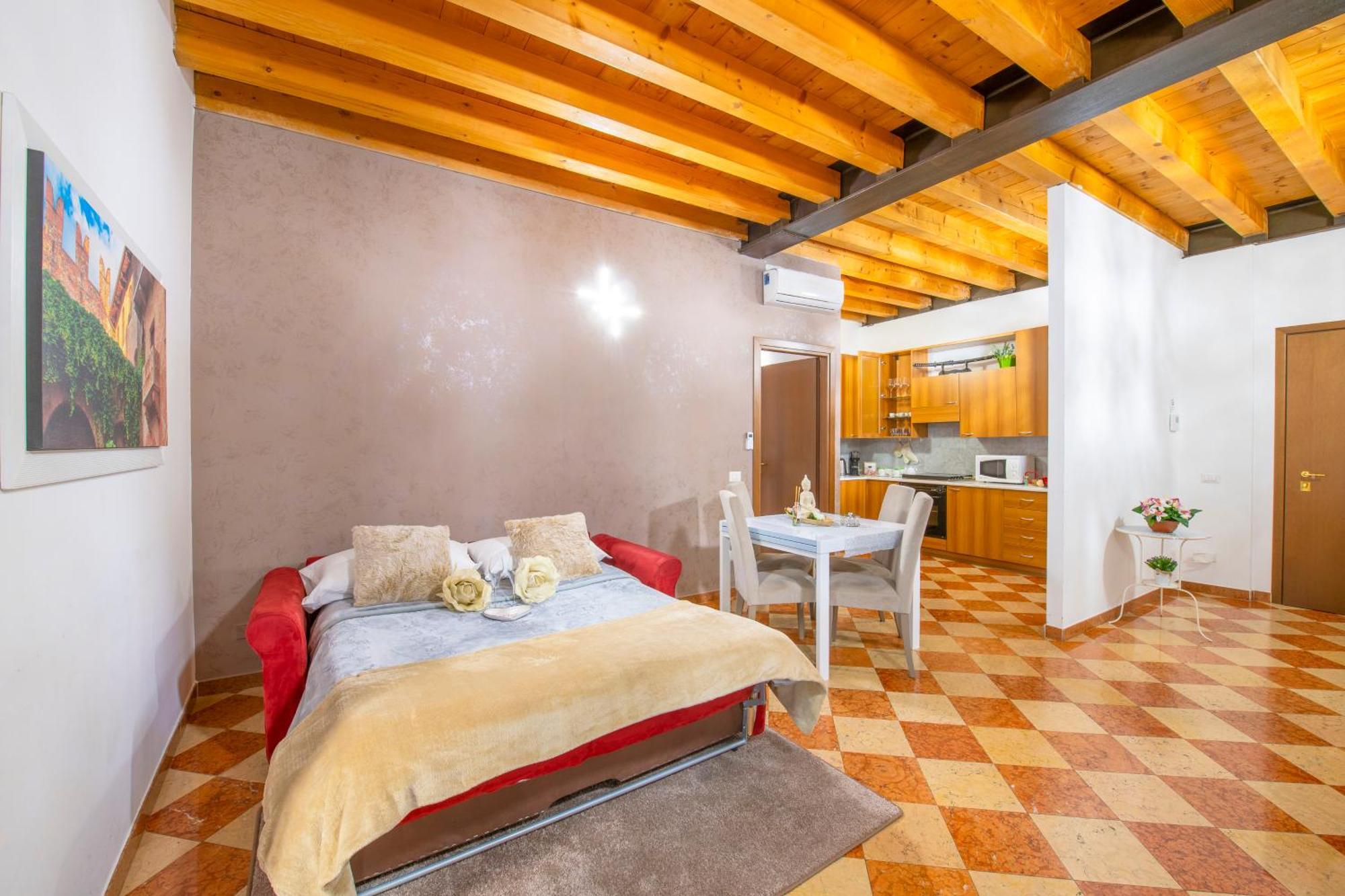 Palace Home Mazzini Verona Center Exteriér fotografie